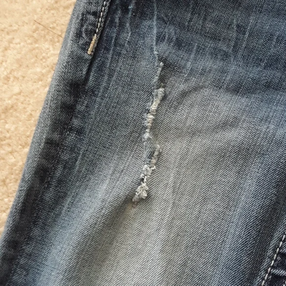 Miss Me Capri - Picture 13 of 13